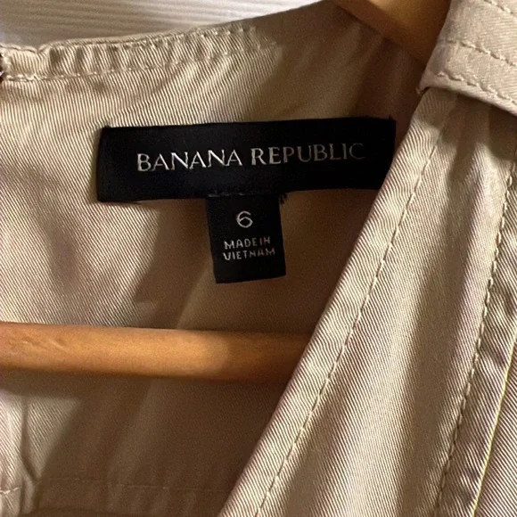 Banana Republic jumpsuit 6 - Picture 3 of 8